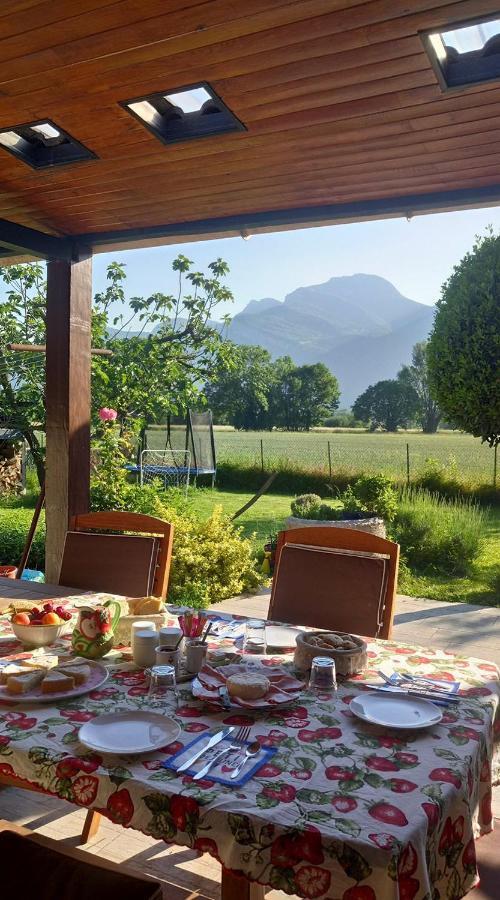Les Champs Dores Noyarey Экстерьер фото